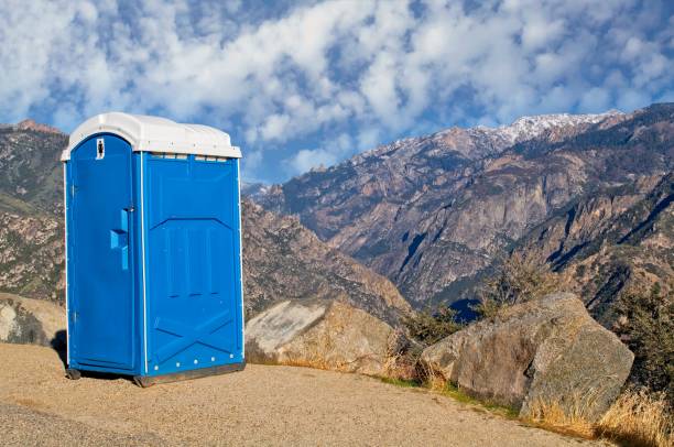 Best Luxury portable toilet rental  in Oakwood, PA